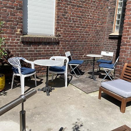 2 Rooms, Free Parking, 25 Min To Duesseldorf, 150 Mbps Wlan Duisburg Zewnętrze zdjęcie