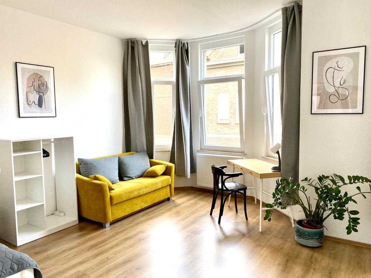 2 Rooms, Free Parking, 25 Min To Duesseldorf, 150 Mbps Wlan Duisburg Zewnętrze zdjęcie