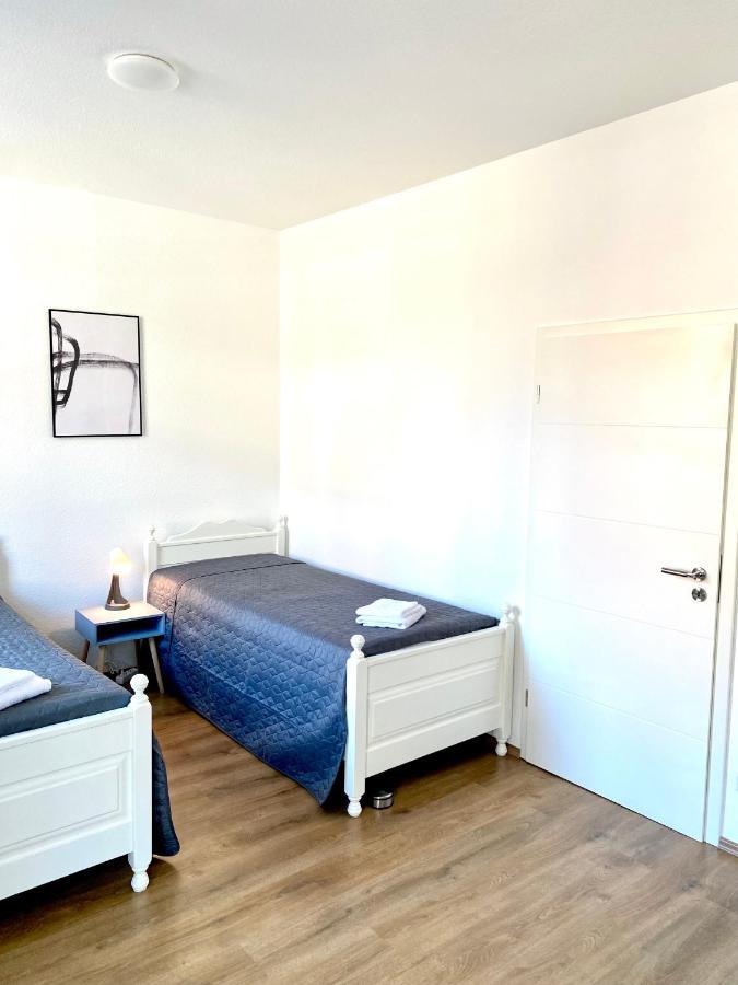 2 Rooms, Free Parking, 25 Min To Duesseldorf, 150 Mbps Wlan Duisburg Zewnętrze zdjęcie